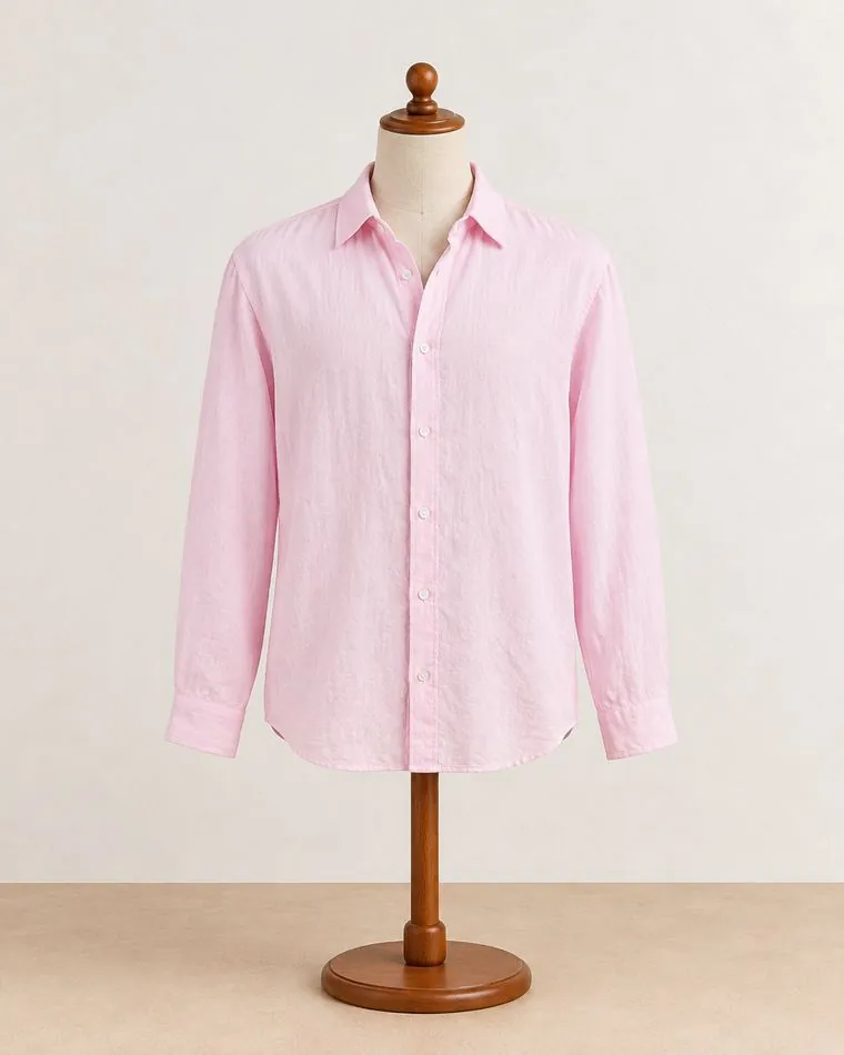 Chemise en lin rose, sur mannequin