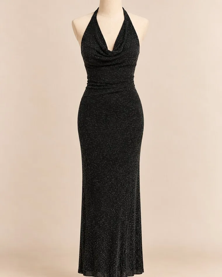 Robe longue noire pailletée dos nu, sur mannequin