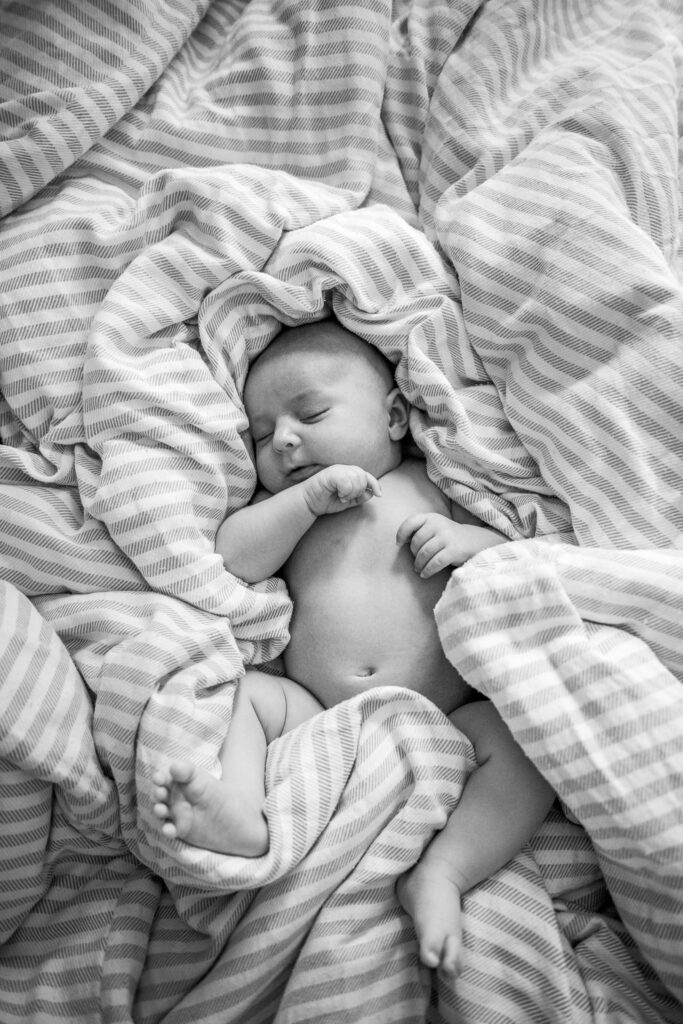Séance photo bébé en Provence – jeune famille, images naturelles